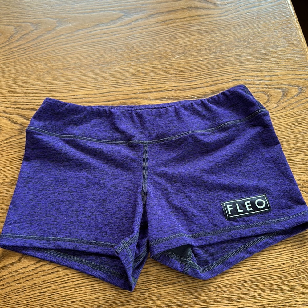 Fleo purple Heather shorts M